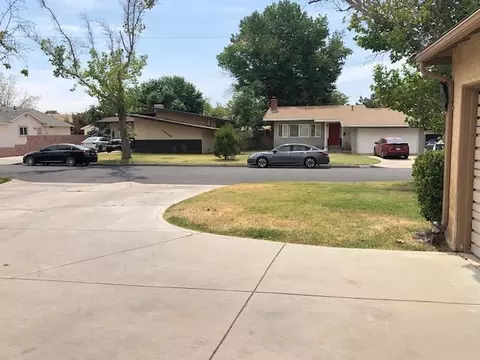 44444 Lowtree Ave, Lancaster, CA 93534 photo 3