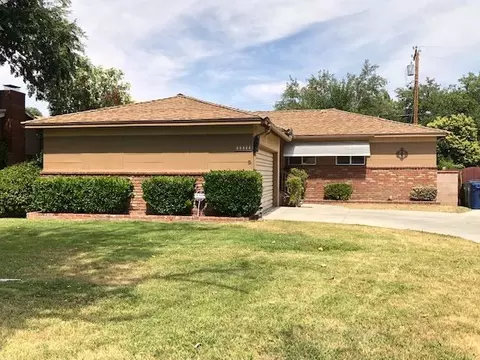 44444 Lowtree Ave, Lancaster, CA 93534 photo 2
