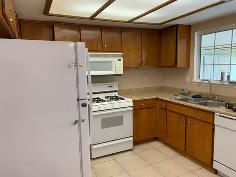 40303 166th St E, Palmdale, CA 93591 photo 2