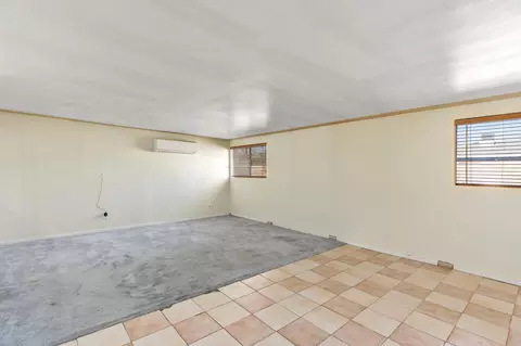 45335 Lorimer Ave, Lancaster, CA 93534 photo 11