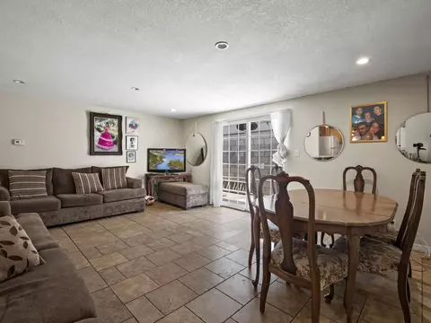1229 Avenue R-5 E, Palmdale, CA 93550 photo 9