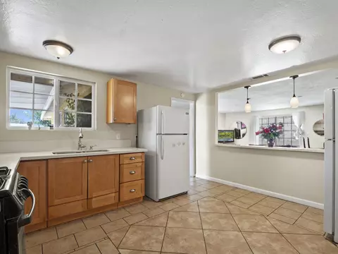 1229 Avenue R-5 E, Palmdale, CA 93550 photo 5