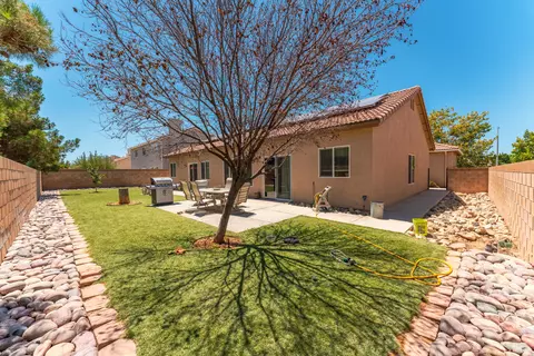 42906 Fairlee Dr, Lancaster, CA 93536 photo 26