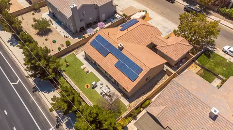 42906 Fairlee Dr, Lancaster, CA 93536 photo 32