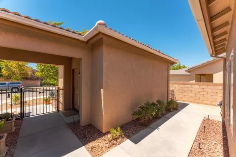42906 Fairlee Dr, Lancaster, CA 93536 photo 3