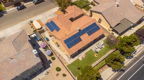 42906 Fairlee Dr, Lancaster, CA 93536 photo 31