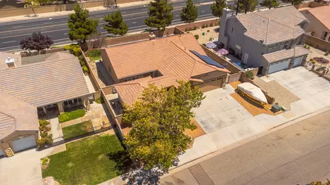 42906 Fairlee Dr, Lancaster, CA 93536 photo 30