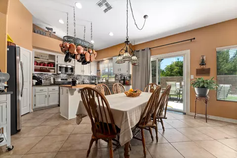 42906 Fairlee Dr, Lancaster, CA 93536 photo 11
