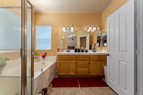 42906 Fairlee Dr, Lancaster, CA 93536 photo 21