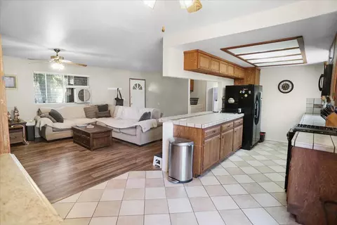 21200 Santa Barbara Dr, Tehachapi, CA 93561 photo 6