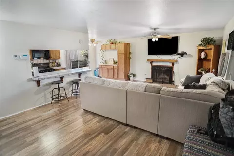 21200 Santa Barbara Dr, Tehachapi, CA 93561 photo 5