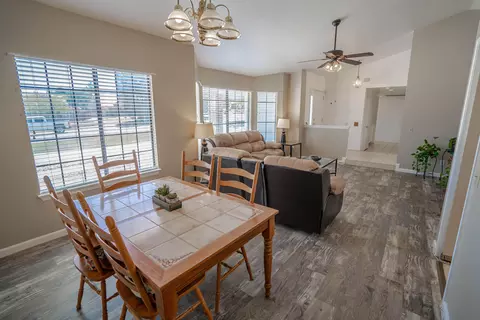 35935 48th St E, Palmdale, CA 93552 photo 9