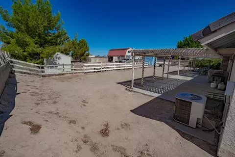 35935 48th St E, Palmdale, CA 93552 photo 36