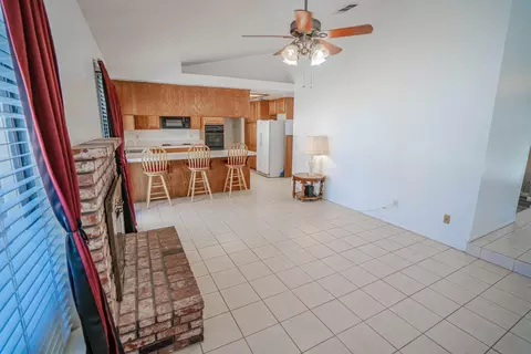35935 48th St E, Palmdale, CA 93552 photo 12