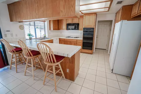 35935 48th St E, Palmdale, CA 93552 photo 14