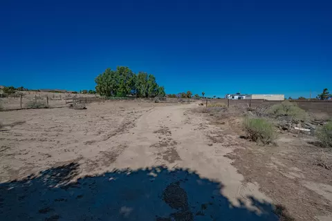 35935 48th St E, Palmdale, CA 93552 photo 41
