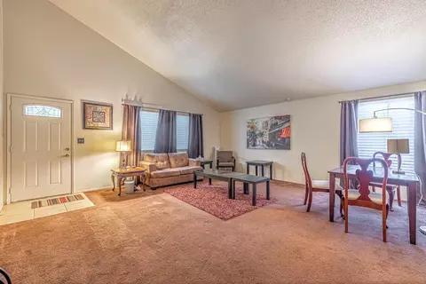 44737 Christie Ave, Lancaster, CA 93535 photo 5