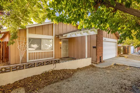 44737 Christie Ave, Lancaster, CA 93535 photo 3