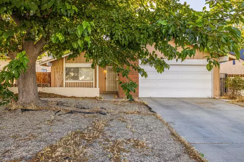 44737 Christie Ave, Lancaster, CA 93535 photo 1