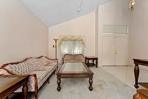 43806 Silver Bow Rd, Lancaster, CA 93535 photo 5