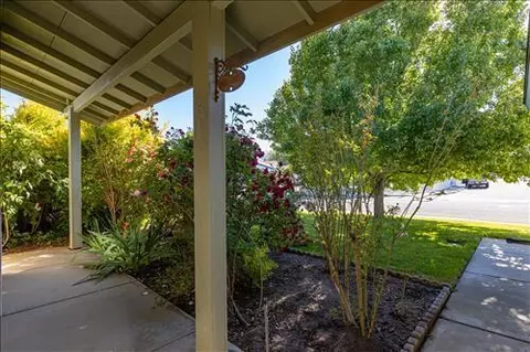 452 Pepper Dr, Tehachapi, CA 93561 photo 3