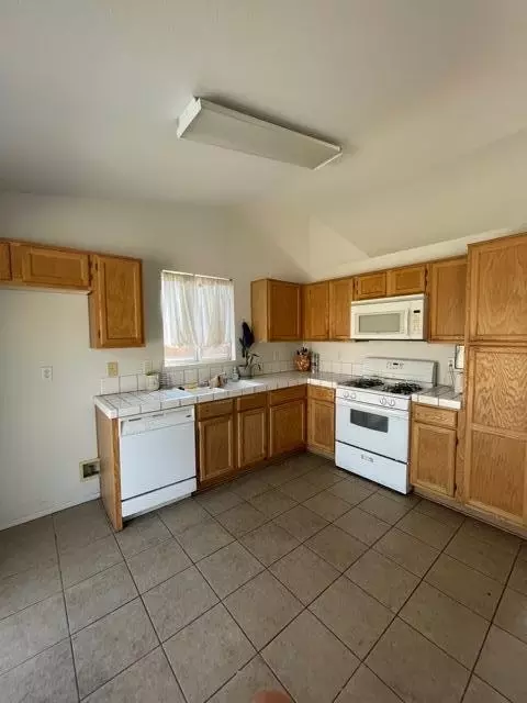 44314 Harbor St, Lancaster, CA 93536 photo 3