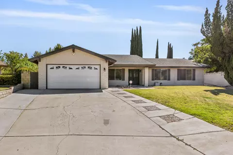2612 Nice Ct, Lancaster, CA 93536 photo 2