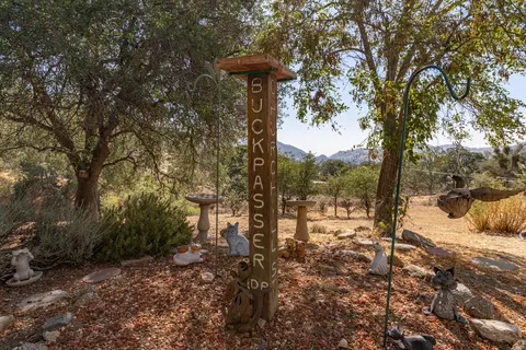 27100 Buckpasser Dr, Tehachapi, CA 93561 photo 24