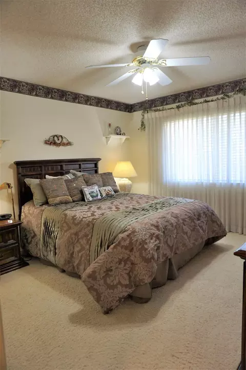 231 Eagle Ln, Palmdale, CA 93551 photo 32