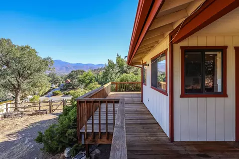 21501 Mountain Dr, Tehachapi, CA 93561 photo 25