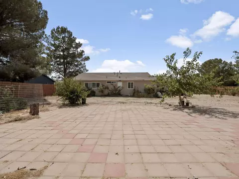 40312 166th St E, Palmdale, CA 93591 photo 2