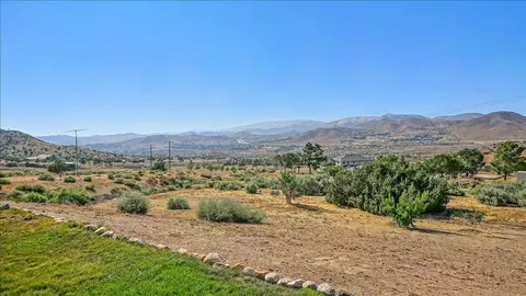 32120 Quirk Rd, Acton, CA 93510 photo 3