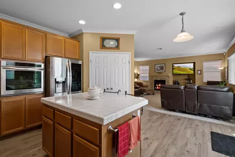 8836 Avoca Ct, Lancaster, CA 93536 photo 11
