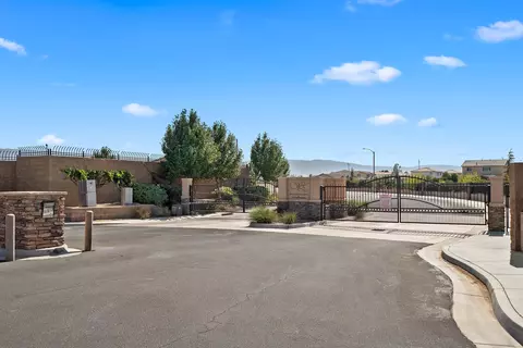 8836 Avoca Ct, Lancaster, CA 93536 photo 37