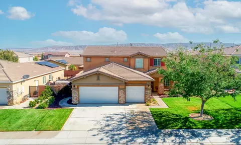8836 Avoca Ct, Lancaster, CA 93536 photo 2
