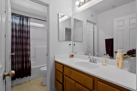 8836 Avoca Ct, Lancaster, CA 93536 photo 25