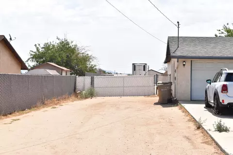 10955 4th Ave, Hesperia, CA 92345 photo 10