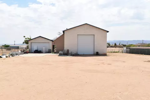 10955 4th Ave, Hesperia, CA 92345 photo 11