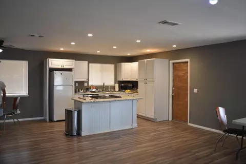 10955 4th Ave, Hesperia, CA 92345 photo 4