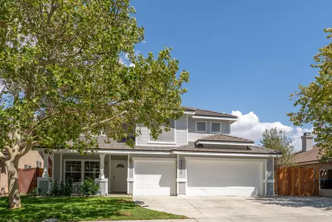 43234 Vineyard Dr, Lancaster, CA 93535 photo 1