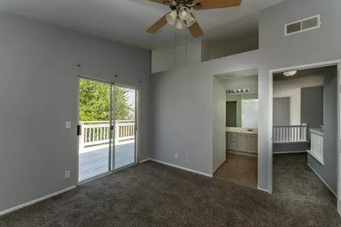 43234 Vineyard Dr, Lancaster, CA 93535 photo 9