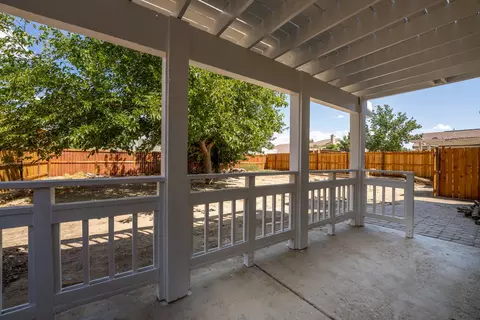 43234 Vineyard Dr, Lancaster, CA 93535 photo 18