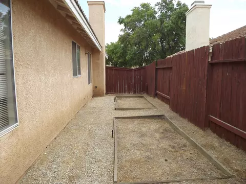 1647 Silvia Ave, Lancaster, CA 93535 photo 27