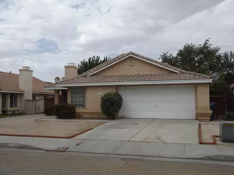 1647 Silvia Ave, Lancaster, CA 93535 photo 3