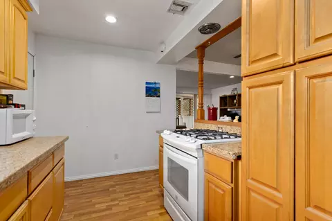 535 Lingard St E, Lancaster, CA 93535 photo 7