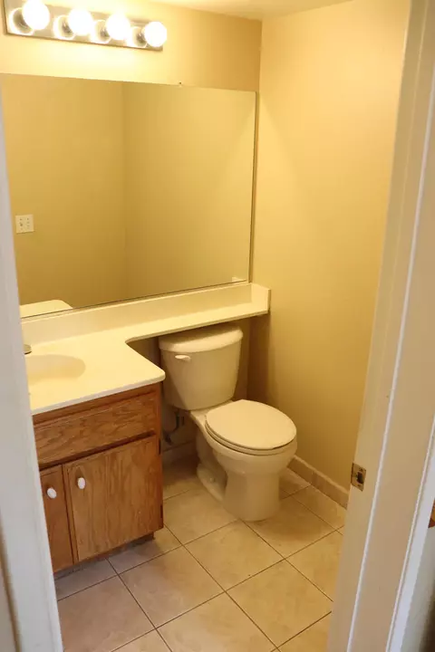 37398 Sheffield Dr, Palmdale, CA 93550 photo 8