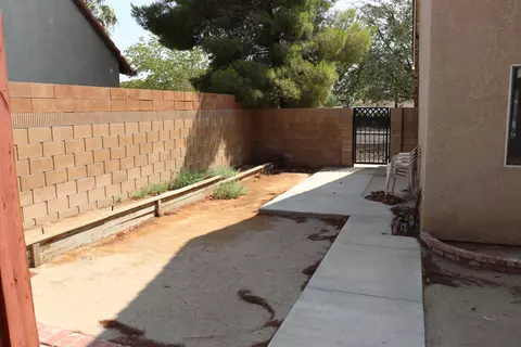 37398 Sheffield Dr, Palmdale, CA 93550 photo 11