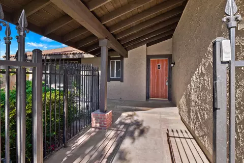 44634 12th St E, Lancaster, CA 93535 photo 4