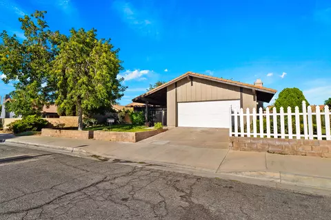 44634 12th St E, Lancaster, CA 93535 photo 3