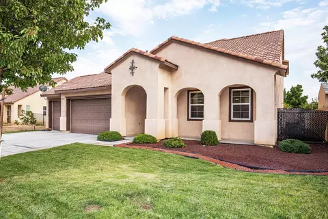 2134 Nugent St E, Lancaster, CA 93535 photo 1